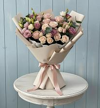 Букет цветов из:  Розы и Лизиантусы в Волченки
