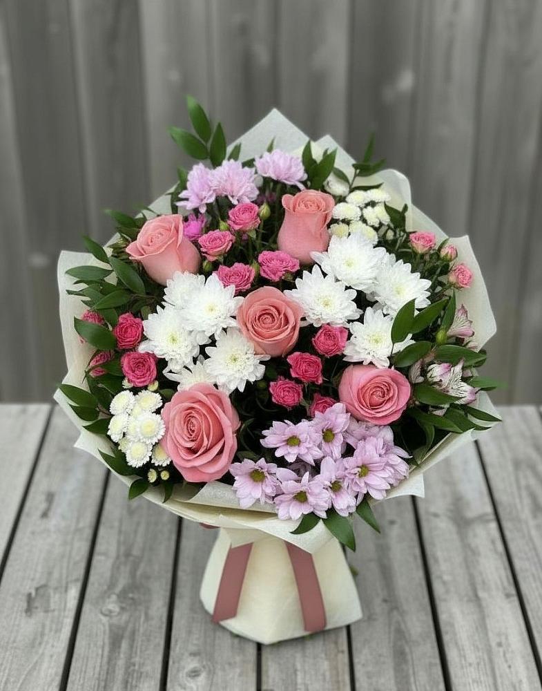 Букет цветов из: Альстромерии, Гвоздики, Розы и Хризантемы в Волченки