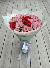 Букет цветов из:  Альстромерии в Волченки