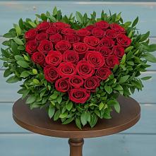 Цветочная композиция из Розы в виде сердца в Волченки