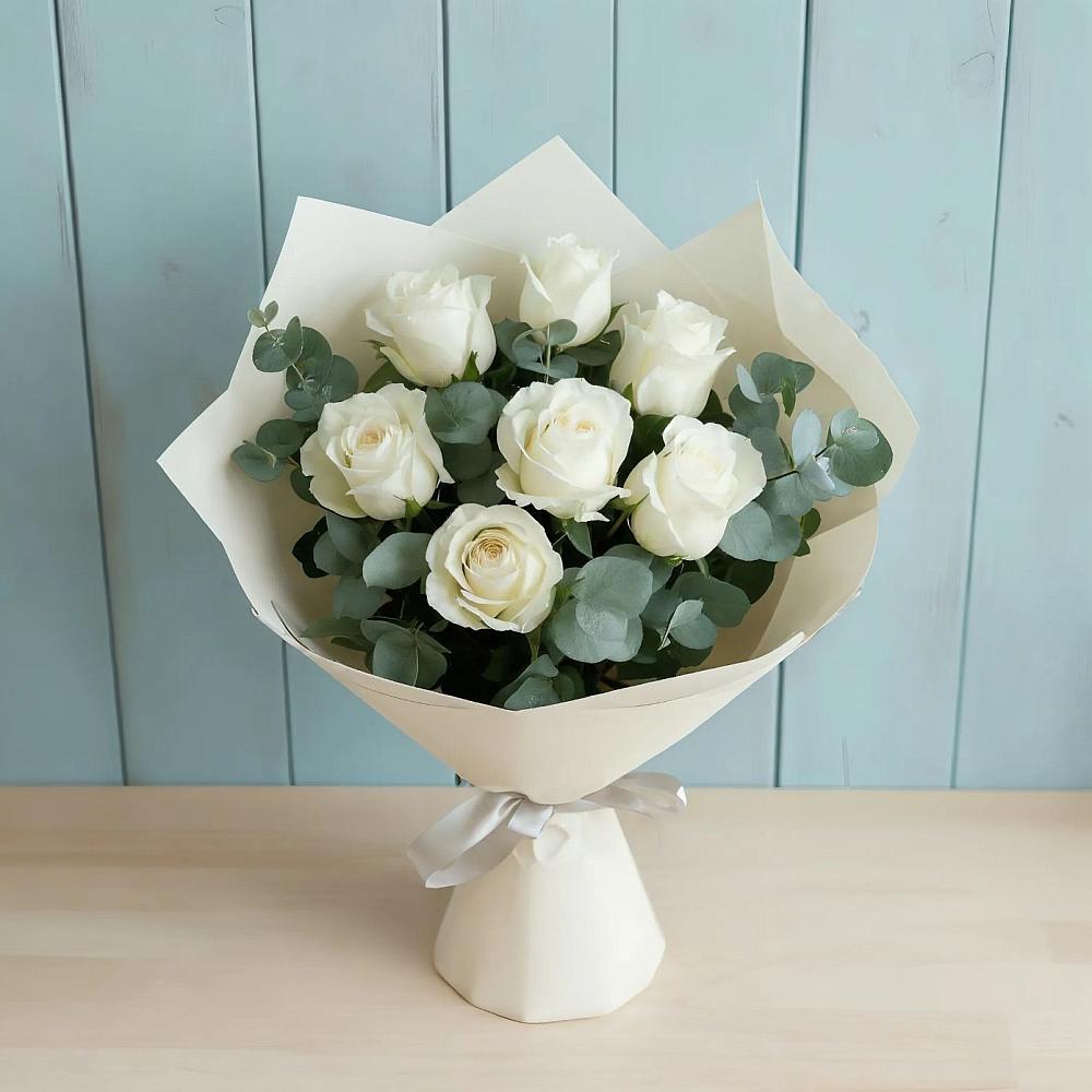 Букет Белые розы в Эвкалипте в Волченки