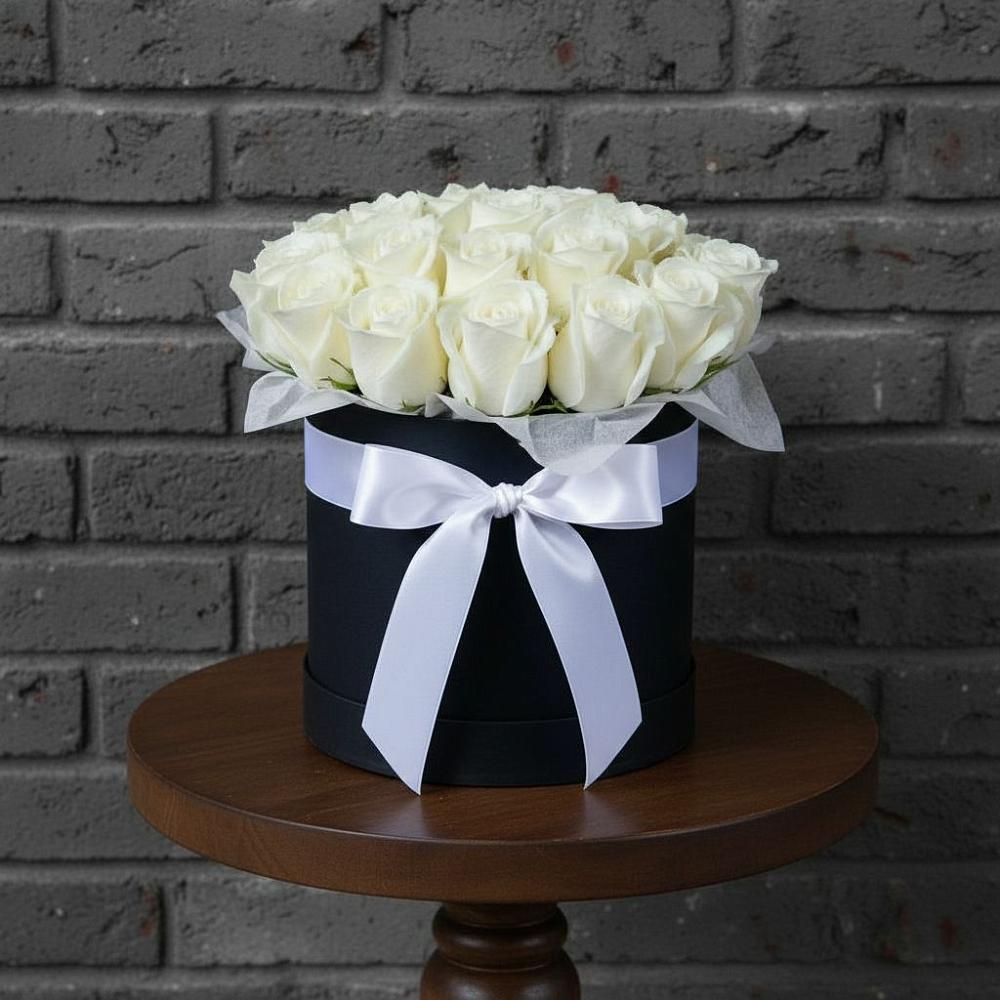 Цветочная композиция из Розы в шляпной коробке в Волченки