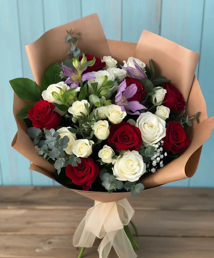 Букет цветов из: Розы и Альстромерии в Волченки