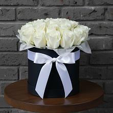 Цветочная композиция из Розы в шляпной коробке в Волченки